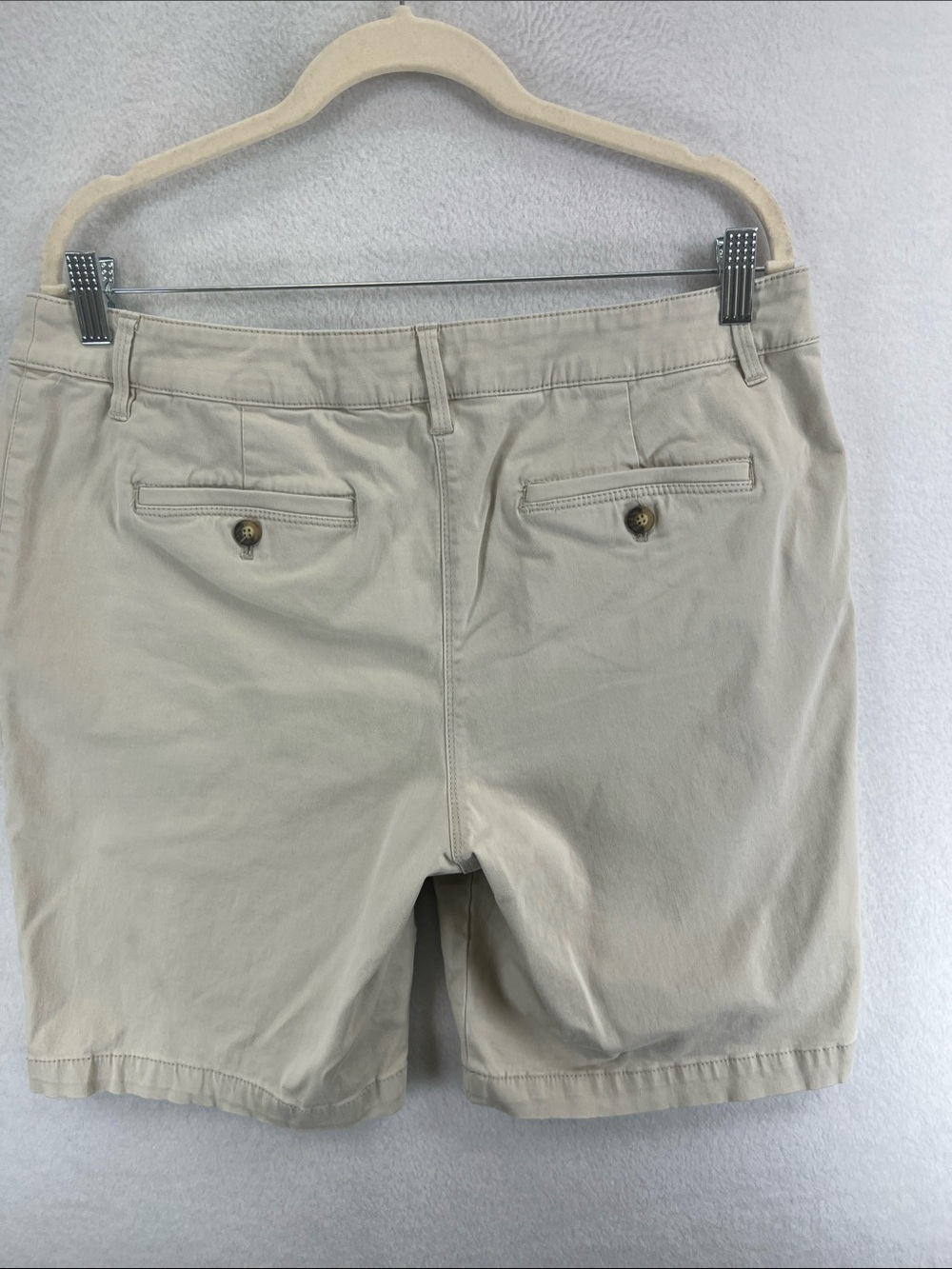Tommy Bahama Women’s Neutral Khaki Bermuda Shorts 14 - Picture 2 of 5